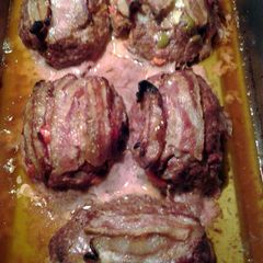 A picture of mini meatloafs.