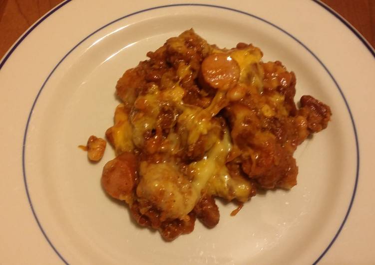 Simple Way to Prepare Award-winning Taisen&#39;s chili cheese hot dog w/tots