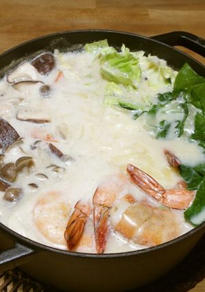 A picture of Cheese and Soy Milk Hot Pot.