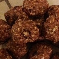 A picture of Amaze-balls.