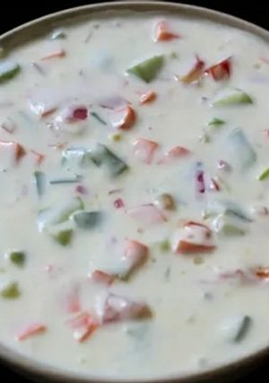 मिक्स वेज रायता (mix veg raita recipe in Hindi) रेसिपी मुख्य फोटो