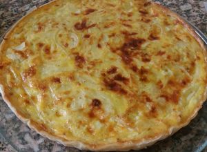 Una foto de Tarta de cebolla y queso