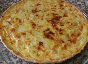 Una foto de Tarta de cebolla y queso
