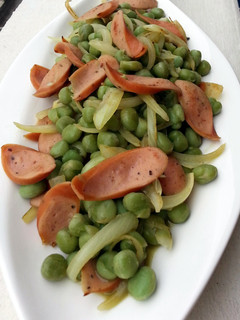 A picture of Green Pea And Sausage Salad.