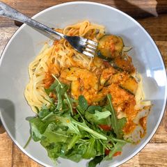A picture of 15 minute Zucchini / courgette pasta.