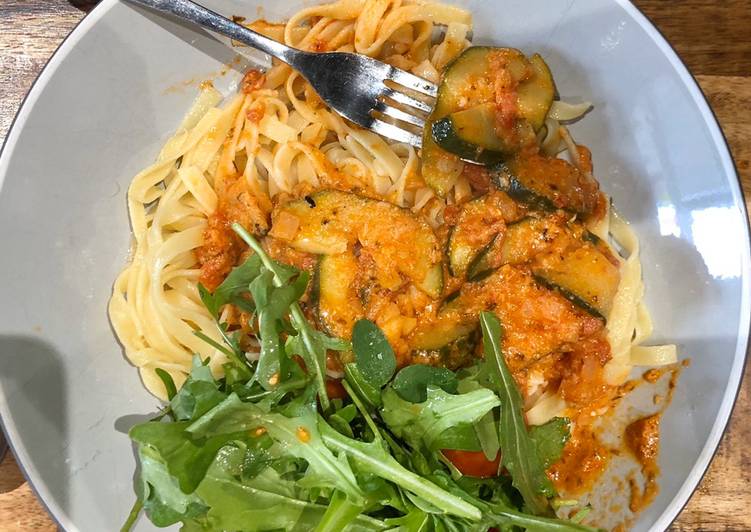 15 minute Zucchini / courgette pasta