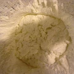 A picture of Farmers cheese.