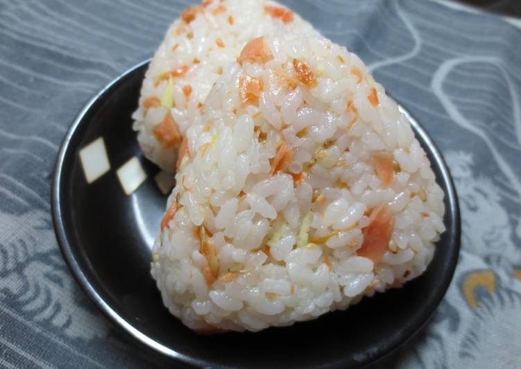 Steps to Prepare Ultimate Ginger and Salmon Rice Balls