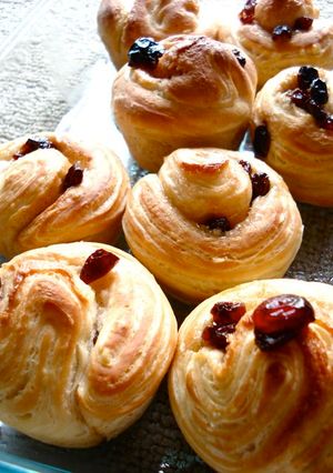 A picture of Easy Cinnamon Rolls with Puff Pastry.