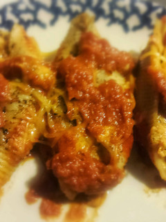 A picture of Stuffed Shells.
