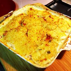 A picture of Creamy Potato & Chive Bake.