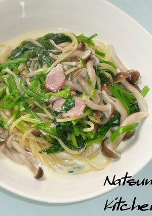 A picture of Spinach and Mushroom Cream Pasta.