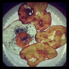 A picture of Potato Poori.