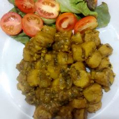 A picture of Green Banana Curry.