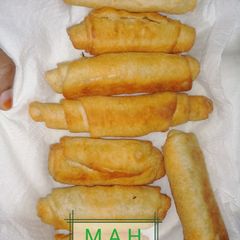 A picture of Fish Roll.