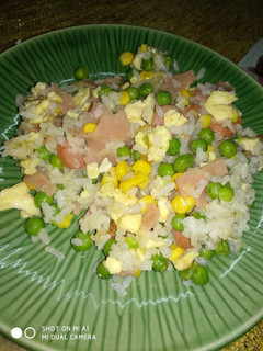 Una foto de Arroz tres delicias