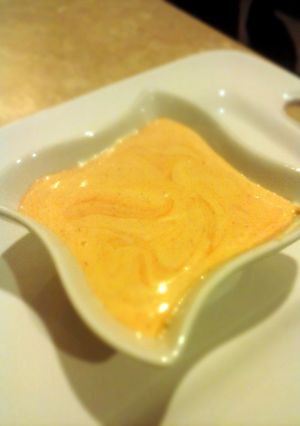A picture of Easy sriracha mayonnaise.