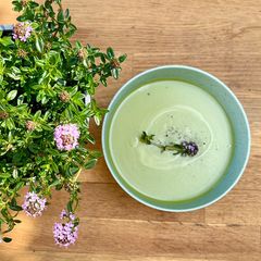 A picture of Pea, Leek and Potato Soup 🌱.