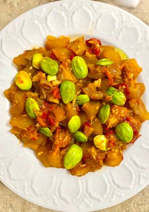 Foto resep Oseng Kikil Pete