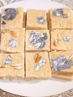 A picture of Sooji ka Halwa(Qatli Wala).