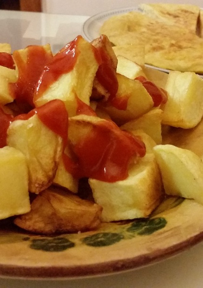 Una foto de Patatas bravas