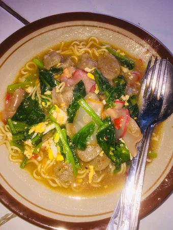 Langkah Mudah untuk Membuat Resep Seblak mie pedass sumprah yang Bisa Manjain Lidah Anti Ribet, Uenak Banget