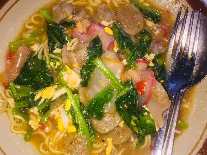 Langkah Mudah untuk Membuat Resep Seblak mie pedass sumprah yang Bisa Manjain Lidah Anti Ribet, Uenak Banget