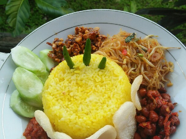  Bagaimana cara bikin Nasi Kuning Magic Com dijamin lezat