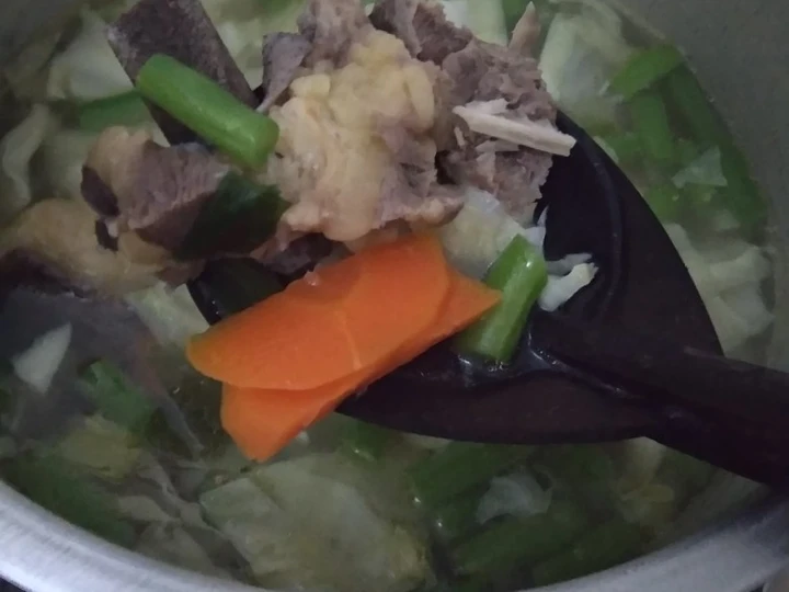 Cara Gampang Membuat Resep Sop tulang sapi yang Bikin Ngiler Anti Ribet, Bisa Manjain Lidah