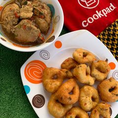 A picture of Funkaso with chicken pepper soup.
