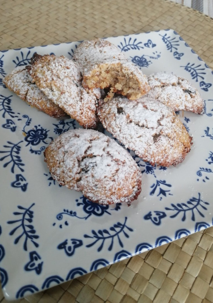 Una foto de Lengüitas de avena, almendra, manzana y pasas