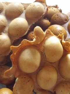 簡易香脆黑芝麻雞蛋仔(電模版) 的食譜成品照片