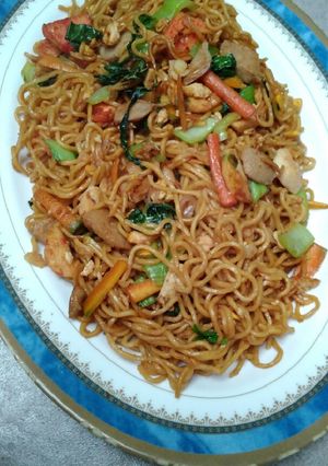 Foto resep Mie goreng spesial ala Chinese food #enakanbikinsendiri
