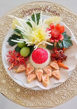 Foto resep 🍲 Nasi Gurih merah putih