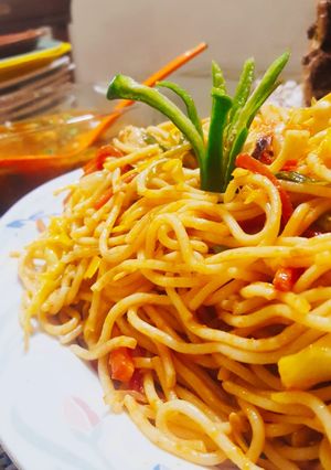 A picture of Spaghetti and meat sauce.