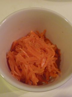 孜然(cumin)紅蘿蔔沙拉 的食譜成品照片