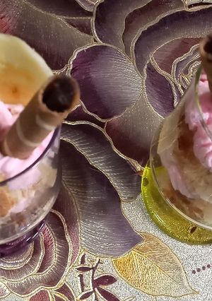 صورة لوصفة تحلية 🍧 باردة ببقايا الجينواز والبنان 🍌