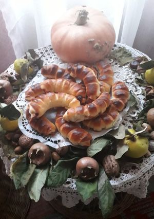 O poză a rețetei Cornuri Pariziene.