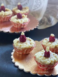 নলেন গুড়ের কাপ কেক (Nolen Gur’er Cupcake in Bengali) রেসিপির প্রধান ছবি
