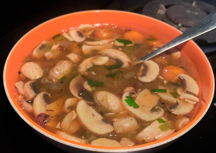 How to Make Any-night-of-the-week Sup Bening Jamur ala Jepang