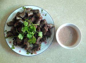 Hình của món Dồi tiết lợn.