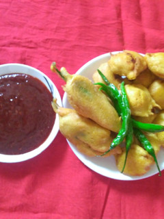 મિક્સ ભજીયા(Mix bhajiya recipe in gujarati) રેસીપી મુખ્ય ફોટો