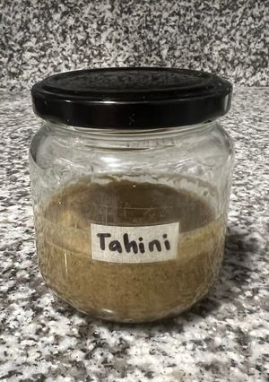Una foto de Tahini