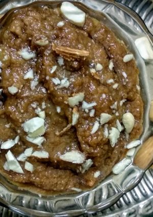 A picture of Almond poppy seed halwa.