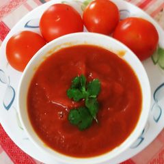 A picture of Hot & sweet tomato sauce.