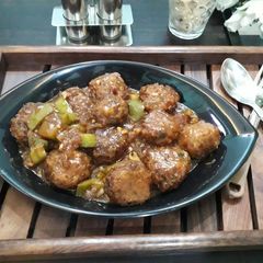A picture of Veg manchurian.