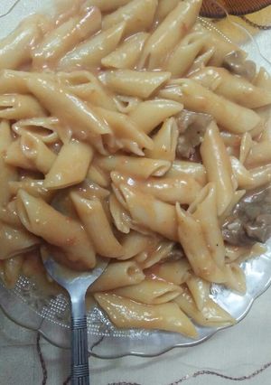 صورة لوصفة معكرونة بالصلصة واللحمة
