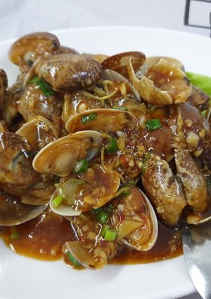 A picture of Thai Sauce with Garlic.