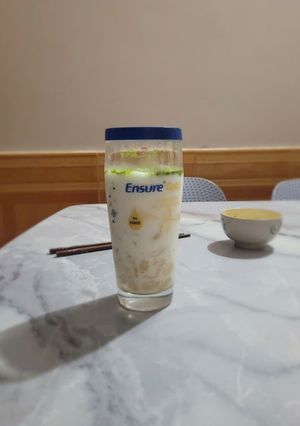 Hình của món Sữa nhãn matcha🥛.
