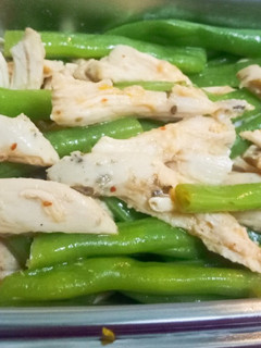 減醣夏日涼拌菜-和風嫩雞胸佐四季豆 的食譜成品照片